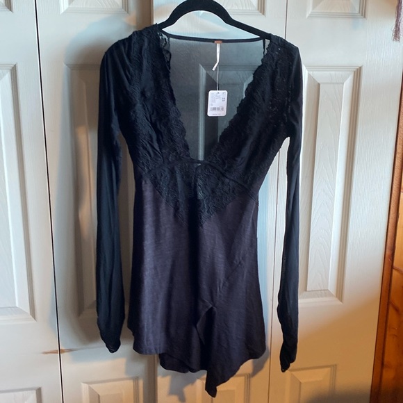 Free People NWT Rendezvous Stretch Black Embroidered Lace Vneck Long Sleeve Top - Picture 6 of 13